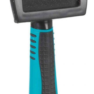 Soft brush, plastic/metal bristles, 7 × 16 cm