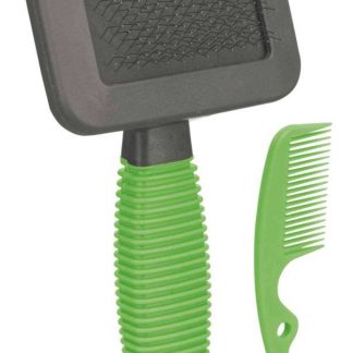 Soft brush, plastic/metal bristles, 7 × 13 cm, green