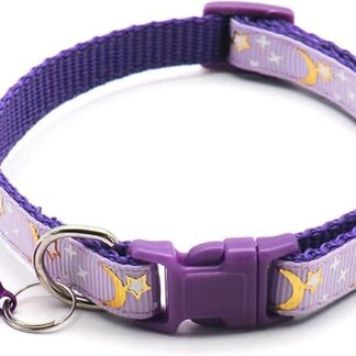 HCHGJKN Basic Hundehalsbänder Netter Moon Star Print Cat Collar mit Glocken Breakaway Pet Katze Halskette Halsbänder for Katzen Einstellbare Sicherheit Kätzchenkragen(Purple)