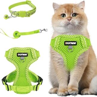 Muecleao Cat Harness with Lead, Escape Proof, Cat Lead with Harness for Cats, Adjustable Cat Harness, Cat Collar with Reflective Strips for Outdoor Use (Fluorescent Green, L)
