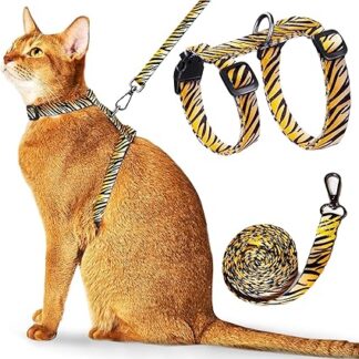 WaggyTech Cat Harness and Leash, Escape Proof Adjustable Soft for Outdoor Walking and Travel, with Breathable Nylon, 1.5m Cat Leash, Lightweight and Safe