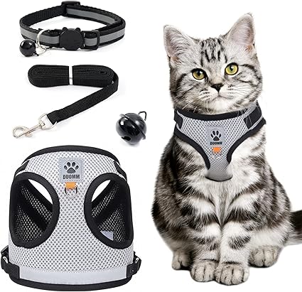 Cat Harness and Lead, Adjustable Cat Harness Escape Proof Breathable Cat Harness with Reflective Strip and Leash Set for Small Medium