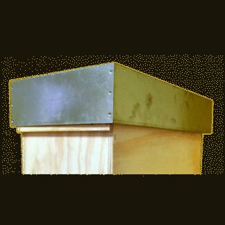 Punched metal sheet lid for hives