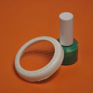 Queen marker with queen-holding net