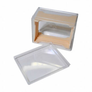 Small plastic comb for comb honey