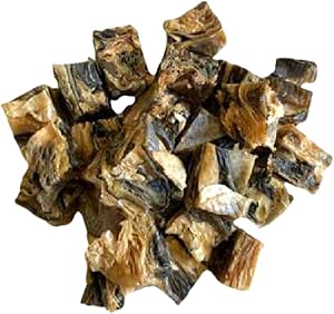 LOVING THE EARTH Cubi di pesce essiccato di alta qualità per cani - Irresistibili dolcetti per cani in pelle di pesce per salute e felicità ottimali - 1 sacchetto sigillato da 200 g