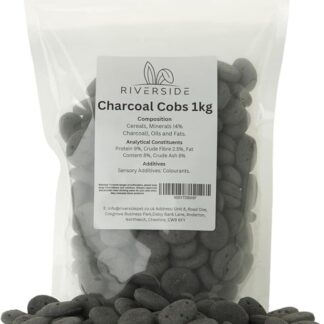 Country Store Pannocchie di carbone per cani - un gustoso biscotto con aggiunta di carbone. Questi biscotti fermeranno/riducono il vento nei cani. (1 kg)