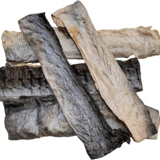 LOVING THE EARTH Bocconcini di pesce essiccato premium per cani 200 g Completamente naturali, senza cereali e ricchi di Omega-3 per pelle e pelo sani Sapore irresistibile per cuccioli esigenti.