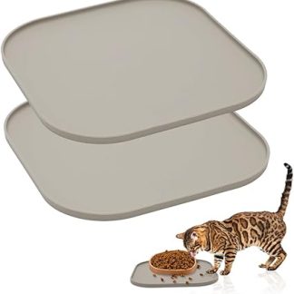 Водонепроницаемый силиконовый коврик для кормления собак и кошек, комплект из 2 штук, с высокими бортиками, размер 26 x 26 см, нескользящий и легко чистится.