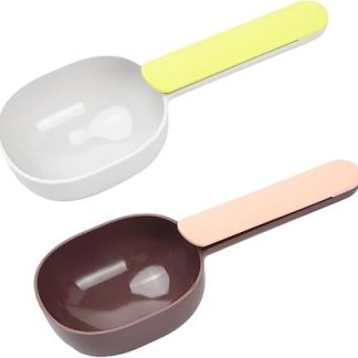 2 упаковки кошачьего корма, пластиковые мерные стаканчики, ложки для корма для кошек и собак, для консервов и сухого корма.