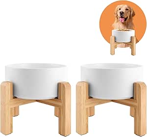 Набор из 2 керамических мисок для собак с бамбуковой подставкой, набор мисок для собак с нескользящим ковриком, керамические миски для собак и кошек (850 мл, белые)