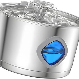 Большой поилка для домашних животных из нержавеющей стали объемом 2,8 л с многоступенчатой ​​фильтрацией для чистой воды и чрезвычайно тихим вентилятором, обеспечивающая низкий уровень шума.