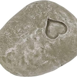 TARSHYRY — памятный камень для домашних животных с возможностью индивидуального оформления, имитация надгробного памятника для любимых собак и кошек, садовое украшение в память о питомце (цвет «Мох» — «Камень любви»).