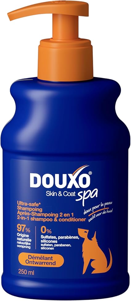 Шампунь DOUXO Skin & Coat Spa - Ультрабезопасный шампунь 2-в-1 для распутывания шерсти собак, 250 мл, глубоко очищает и увлажняет кожу и шерсть, делает шерсть мягкой, шелковистой и легко распутываемой, бережно относится к коже.