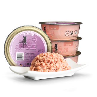 Влажный корм Catz Finefood Fillets № 411 (индейка, курица и ягненок), 85 г – для взрослых кошек.