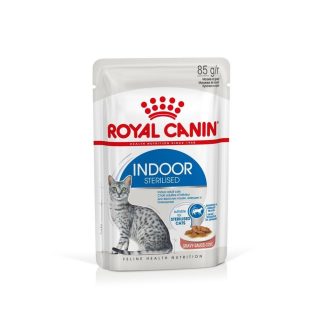 Влажный корм Royal Canin Indoor, стерилизованный в соусе, 85 г, для кошек, живущих в помещении.